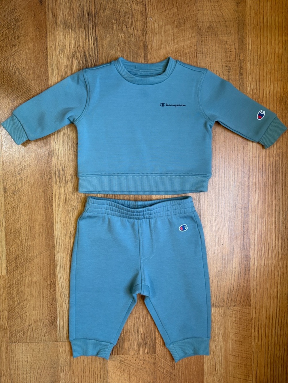 Champion Teal Crewneck and Sweatpants set